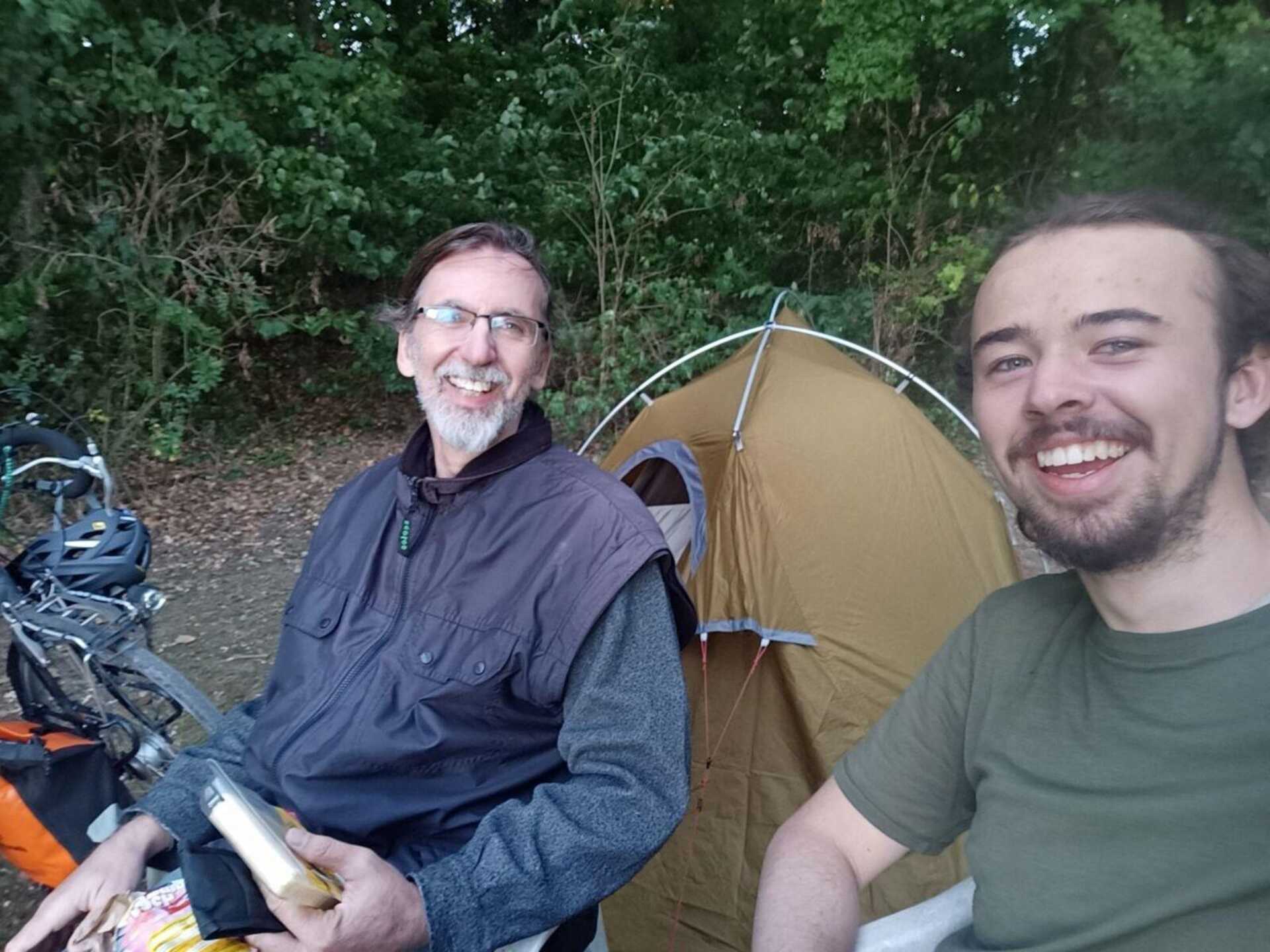 Die Camping Buddies